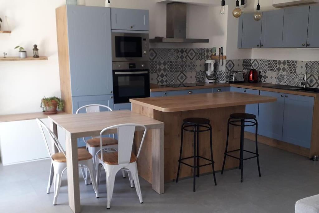 Maison Pierres De Provence แซ็งต์-กันนาต์ ภายนอก รูปภาพ